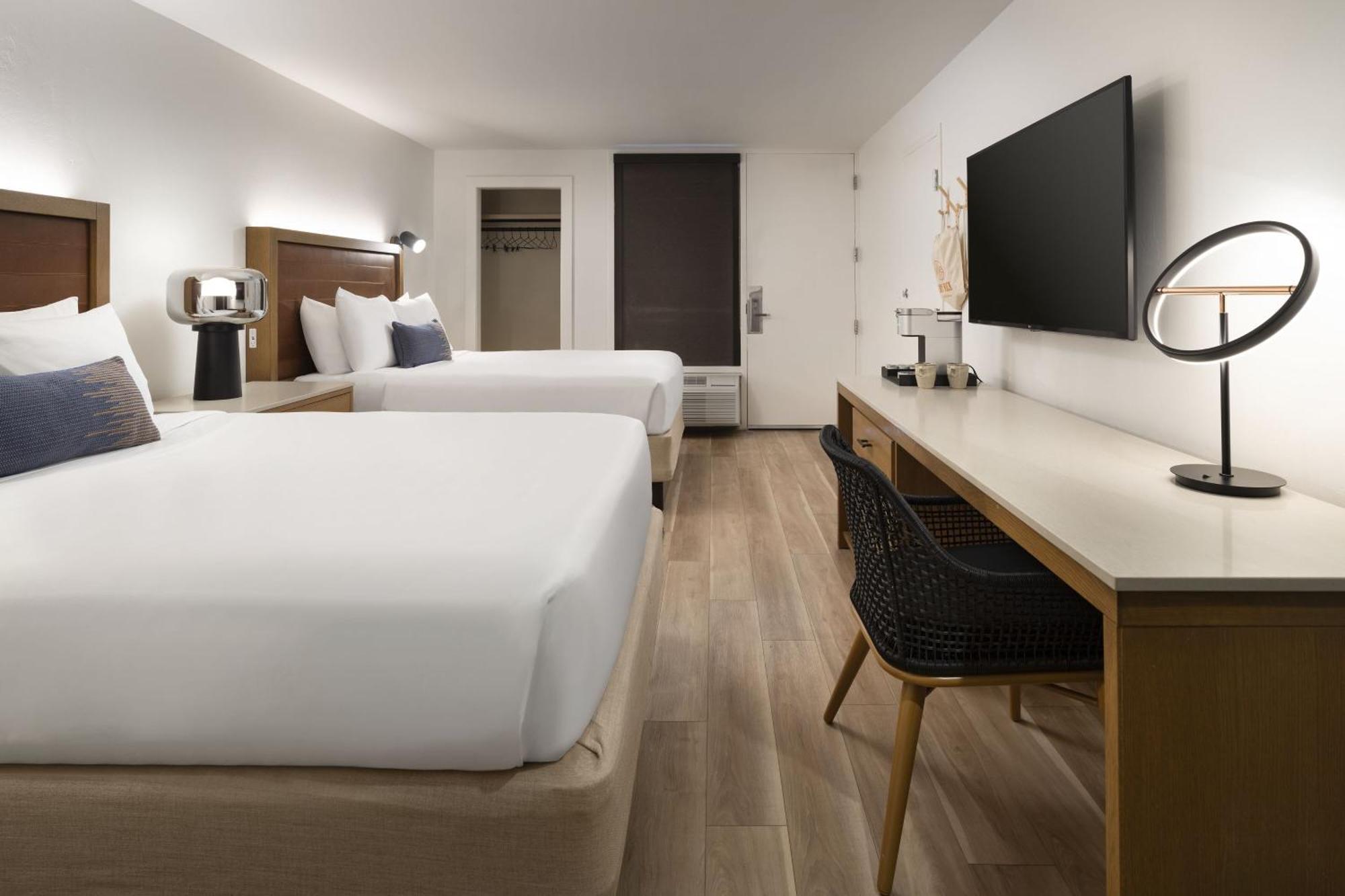 Two Queen Beds Ground Floor