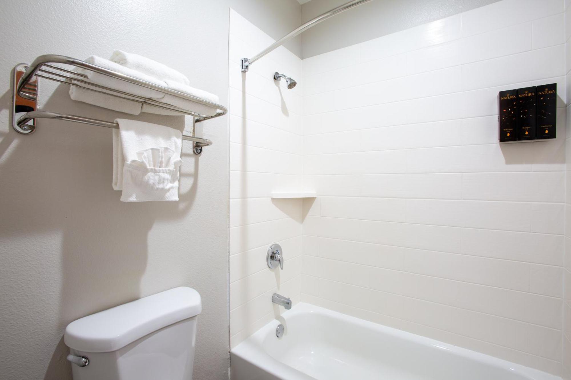 Ground Level Queens Retreat