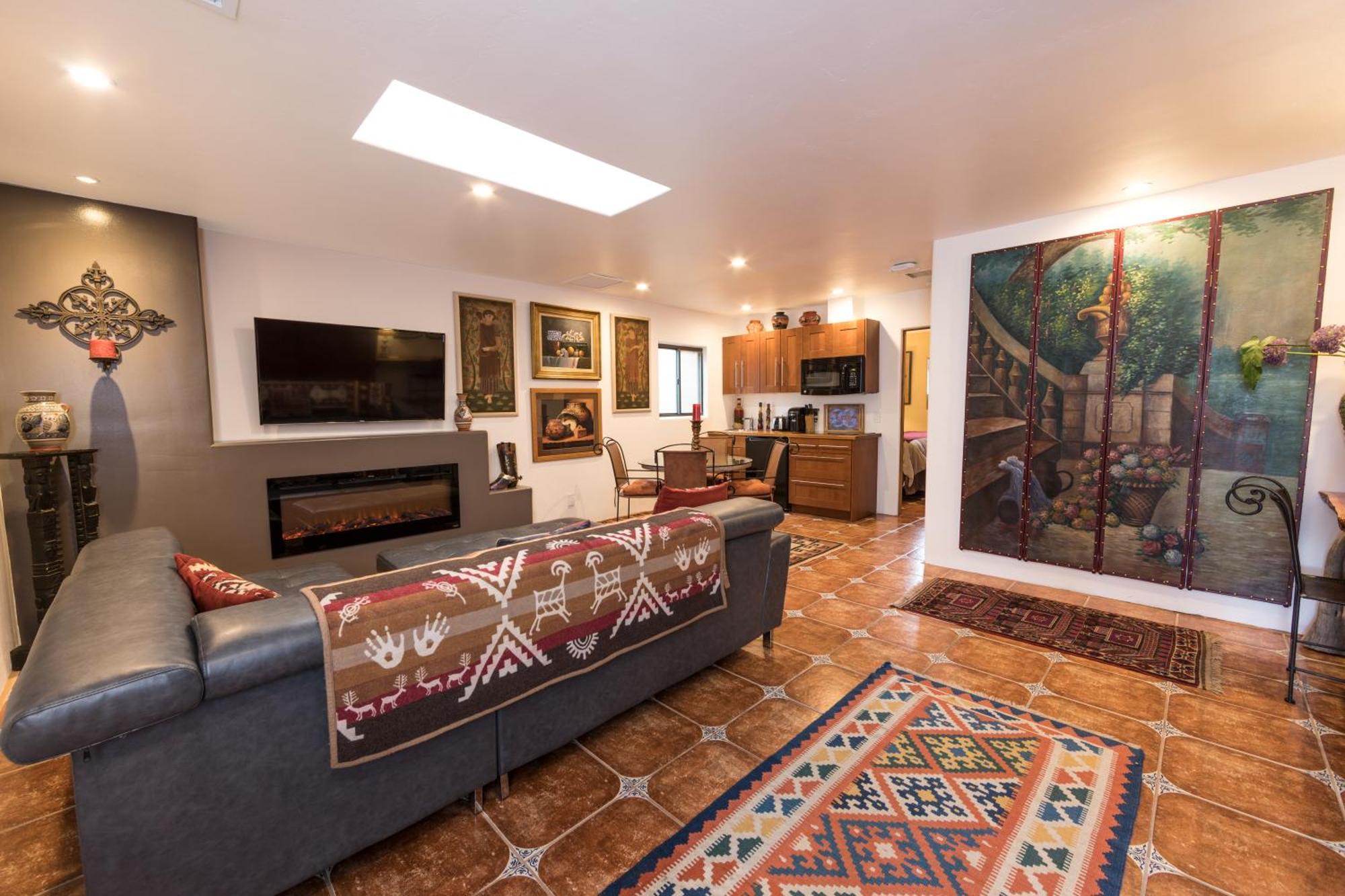 Deluxe One-Bedroom Suite