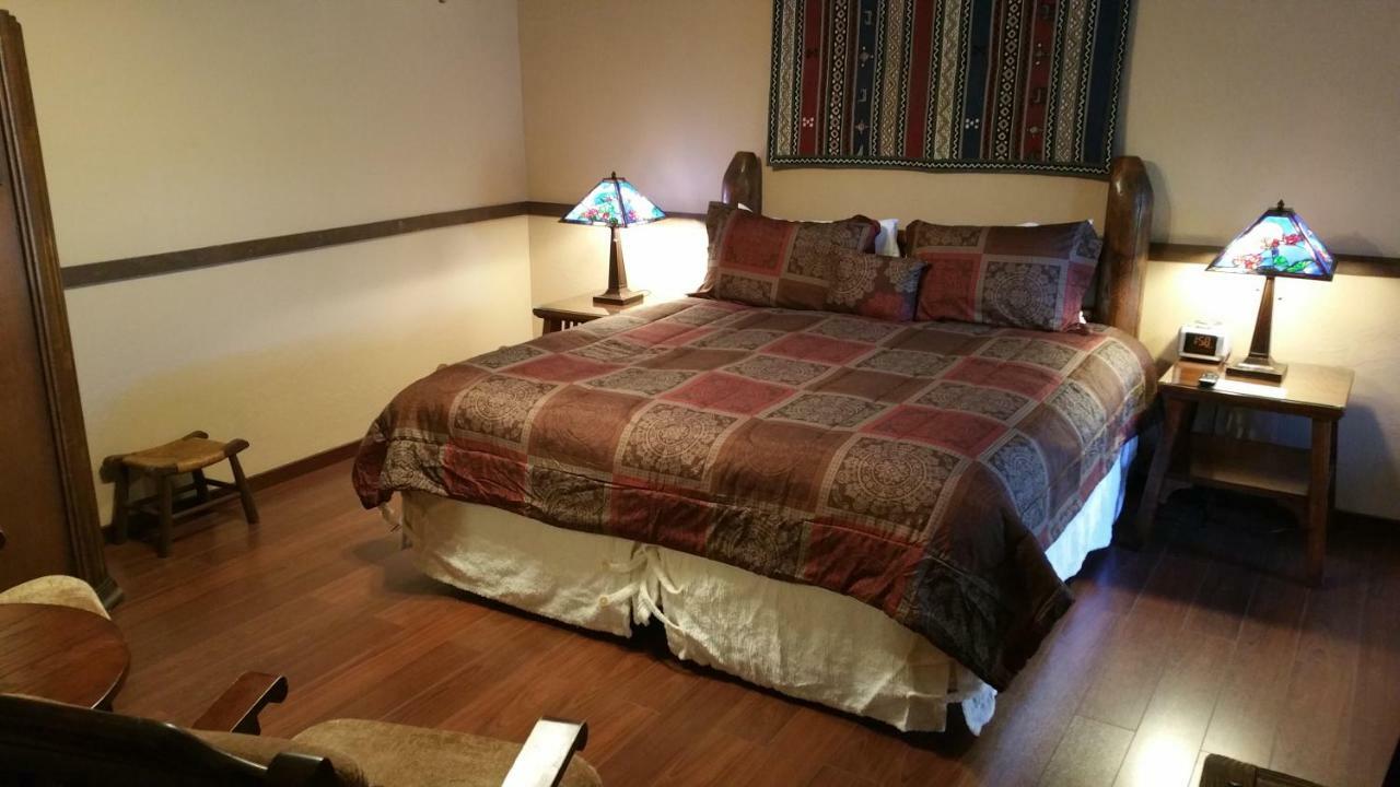Standard King Room