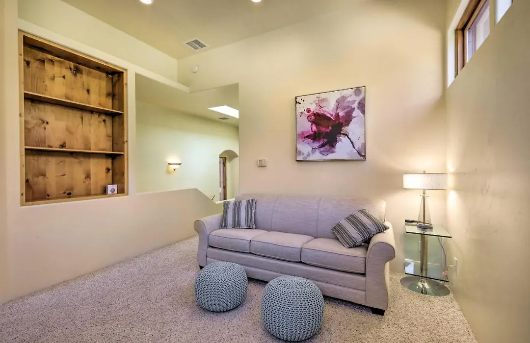 Spacious And Modern Sedona Abode With Fire Pit!-1