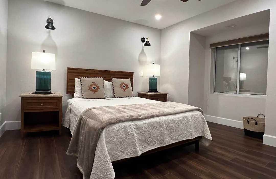 Spacious & Beautiful With Double Decks In Chapel Area-1