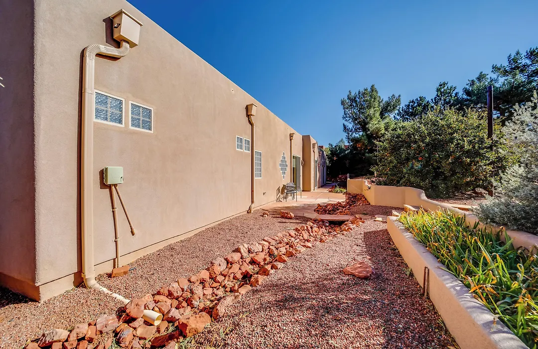 Red Rock Mtn View & Fire Pit: Central Sedona Home!-1