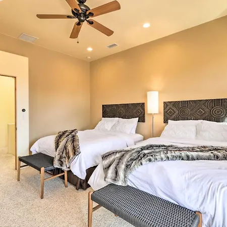 Spacious And Modern Sedona Abode With Fire Pit!-3
