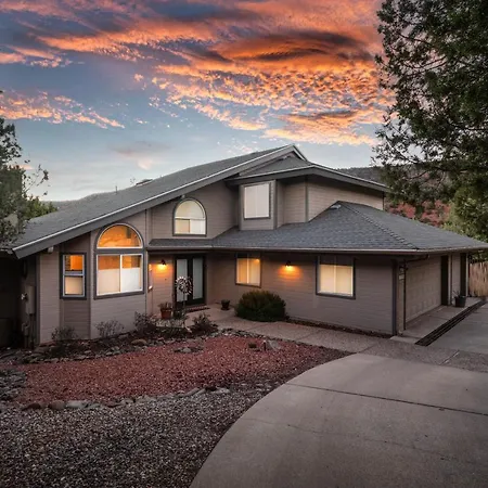 Spacious & Beautiful With Double Decks In Chapel Area-2