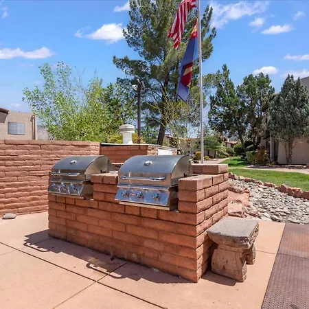 Red Rock Retreat-2
