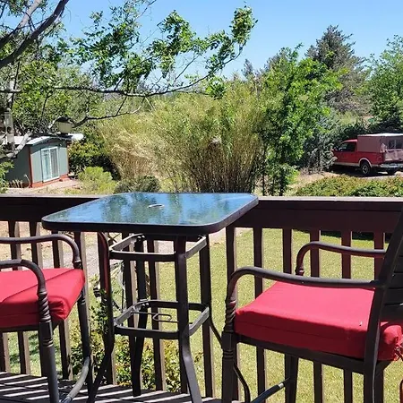 3 Bedroom With Stunning Red Rock Views! Walk To Trails!-2