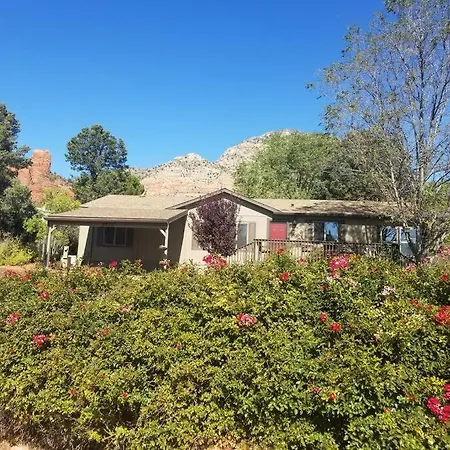 3 Bedroom With Stunning Red Rock Views! Walk To Trails!-3