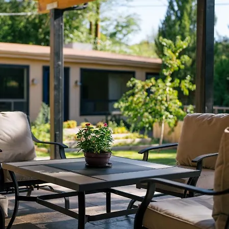 5 Bedroom Sedona Home W/ Hiking & Adventure Right Outside Your Door-3