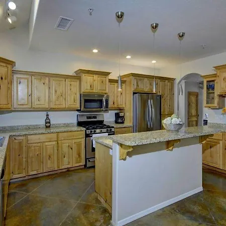 Red Rock Retreat-3