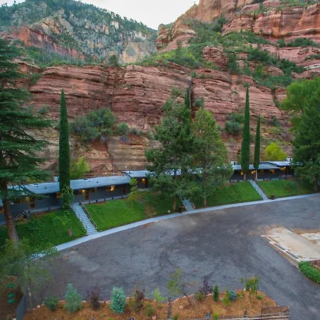 Destination Oak Creek 5 Apts-3