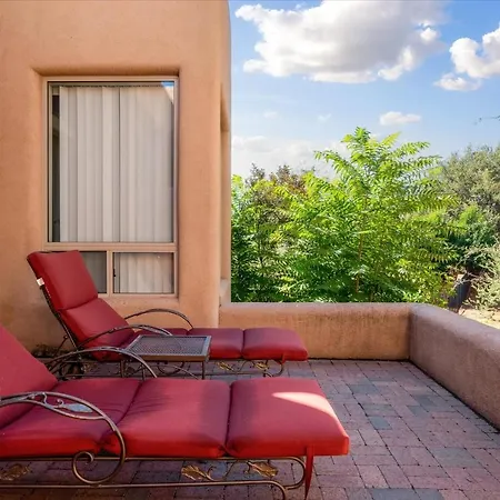 Adobe Village Villa With Private Patio- Purple Lizard Villa-2