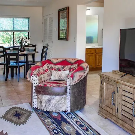 Cowboys & Angels - Classic Sedona Style W/Great Location-2