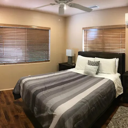 Mountain View 1 Bedroom Apartment, Unit B, Private Entrance-3