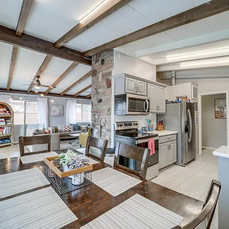Pet-Friendly Sedona Home: Hot Tub, Walk To Trails!-2
