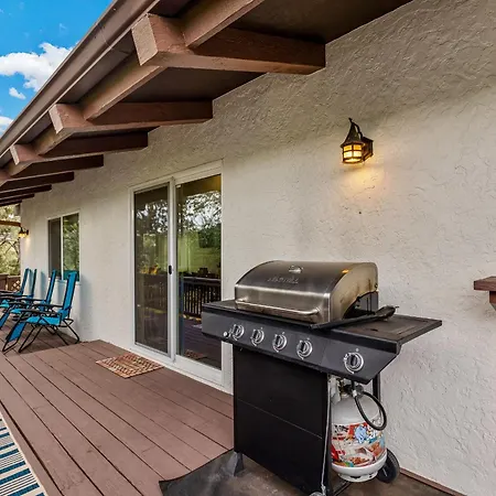 Large Spanish Villa -Hot Tub- Pool -Gym- Game Room-2