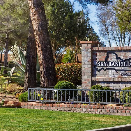 Sky Ranch Lodge-3