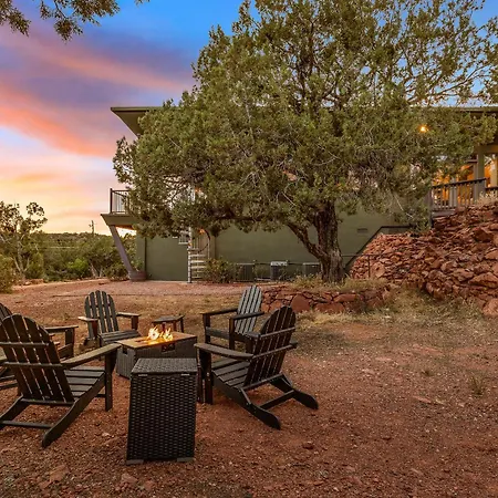 Close To Fresh Creek! Sleeps 12 ~ Amazing Views W/Serene Open Space ~ Hot Tub + Game Room ~ Trails Outside-2