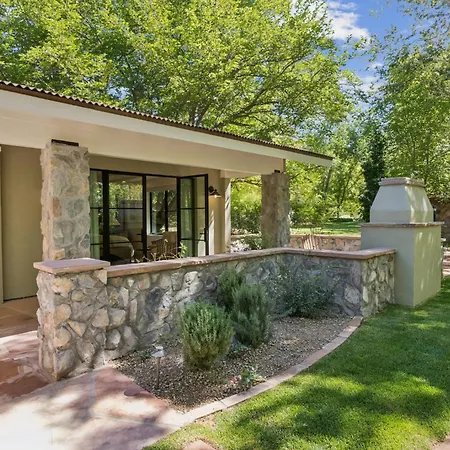 The Joy Sedona - Bed & Breakfast And Luxury Creekside Cabins-3