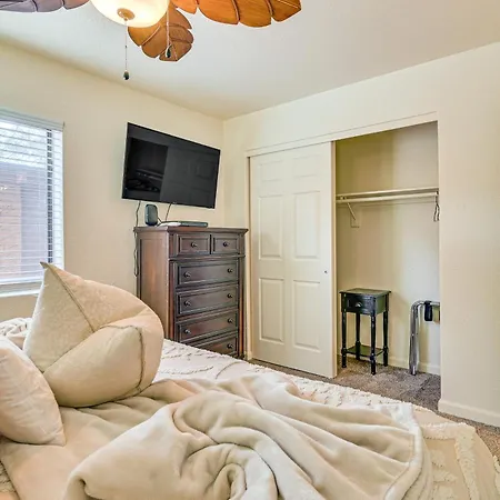 'The Painted Pony' Sedona Condo: Pool & Gym Access-2