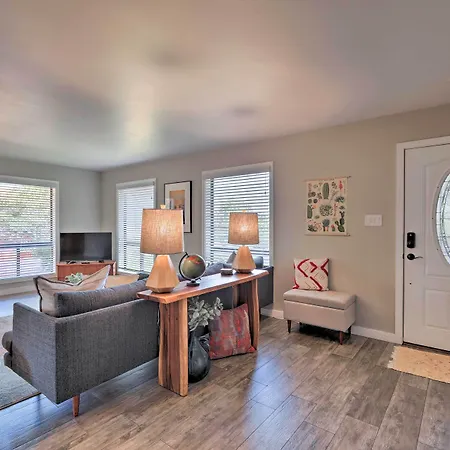Red Rock Views: Modern Sedona Home-2