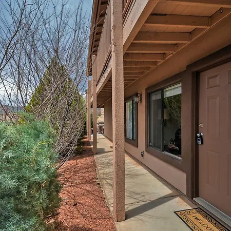 South Sedona Condo W/ Pool Access - Walk To Shops!-2